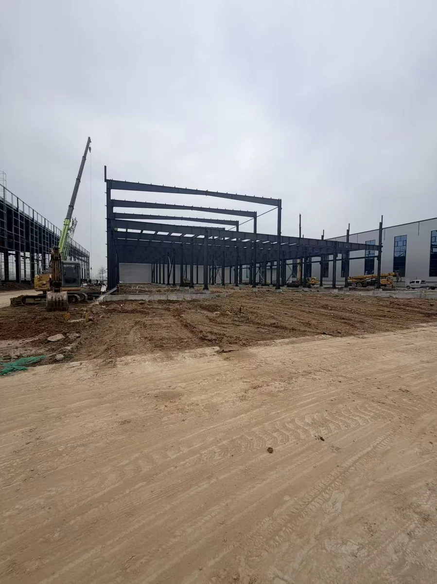 Steel structure warehouse in Oyo, Nigeria - 6,500 sqm distribution hub