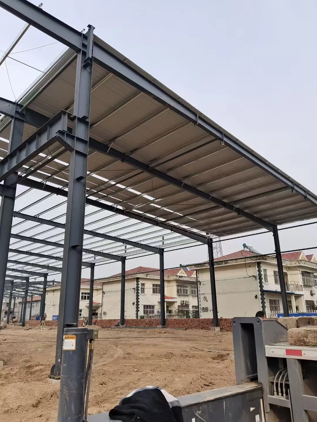 Manila space frame project - steel member connection details