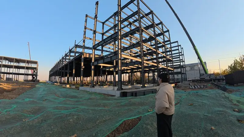 Steel structure logistics center in Phuket, Thailand - 2,500 sqm warehouse